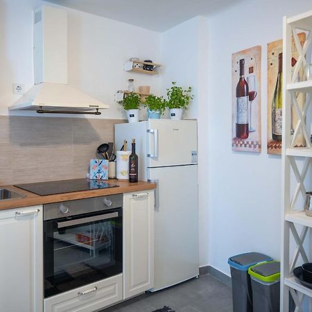Apartment Montona プーラ エクステリア 写真