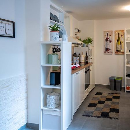 Apartment Montona プーラ エクステリア 写真
