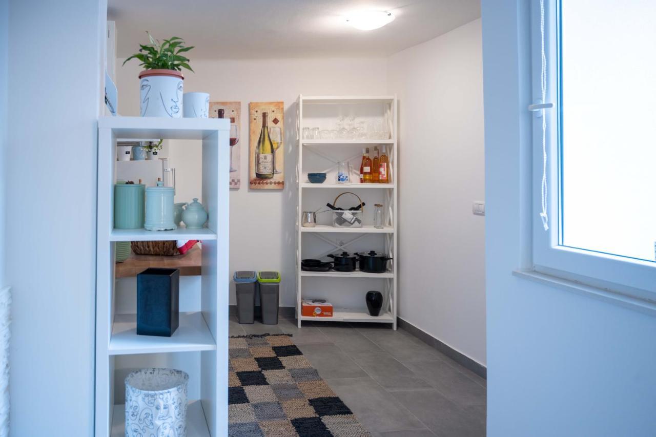 Apartment Montona プーラ エクステリア 写真