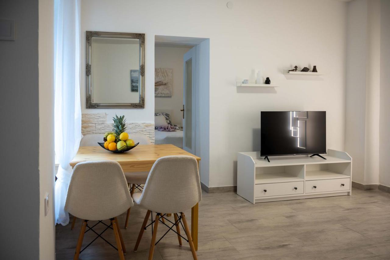 Apartment Montona プーラ エクステリア 写真