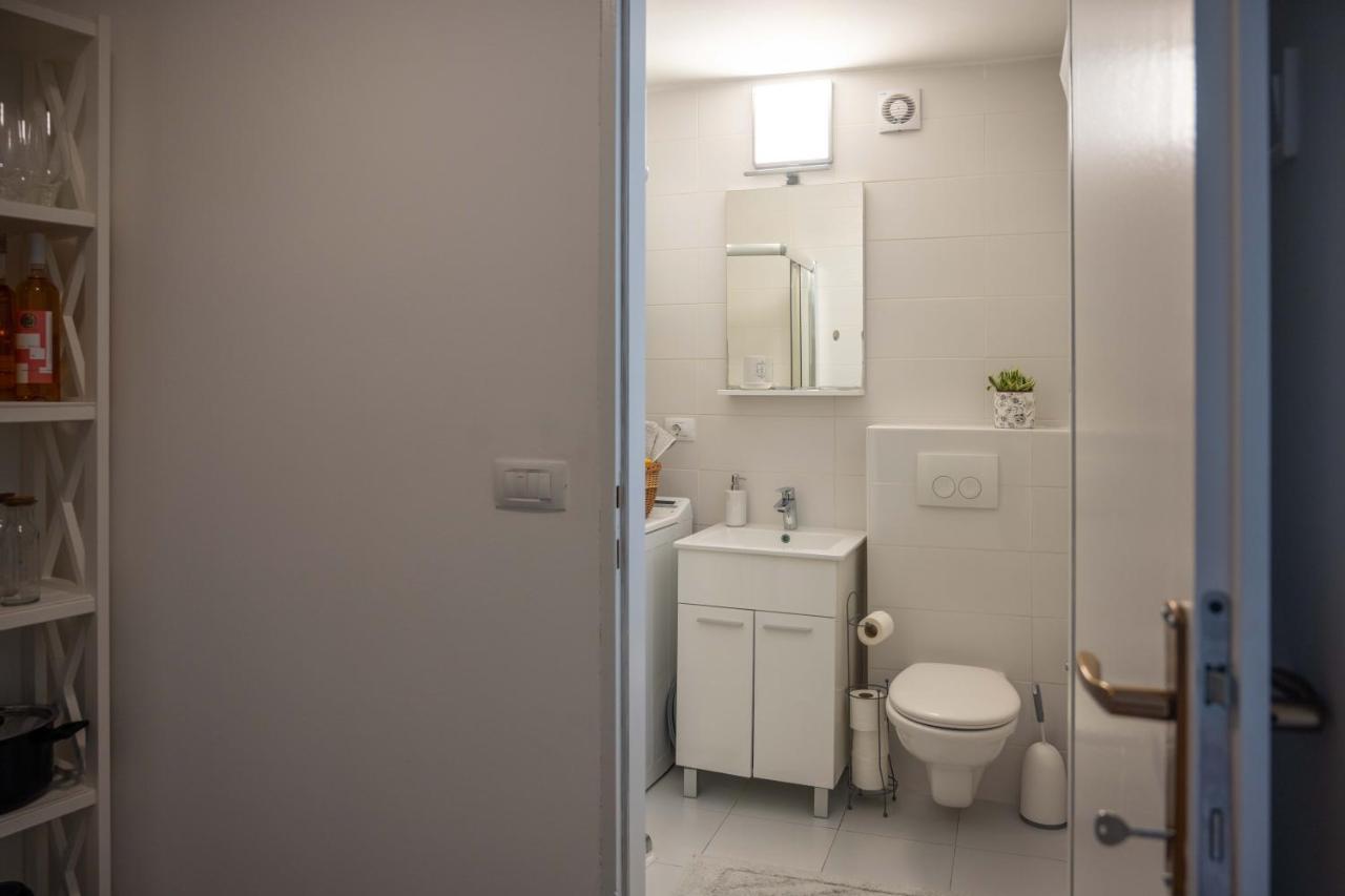 Apartment Montona プーラ エクステリア 写真