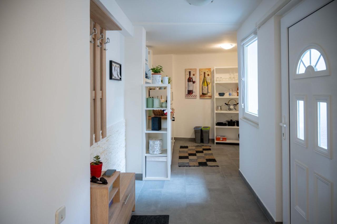 Apartment Montona プーラ エクステリア 写真